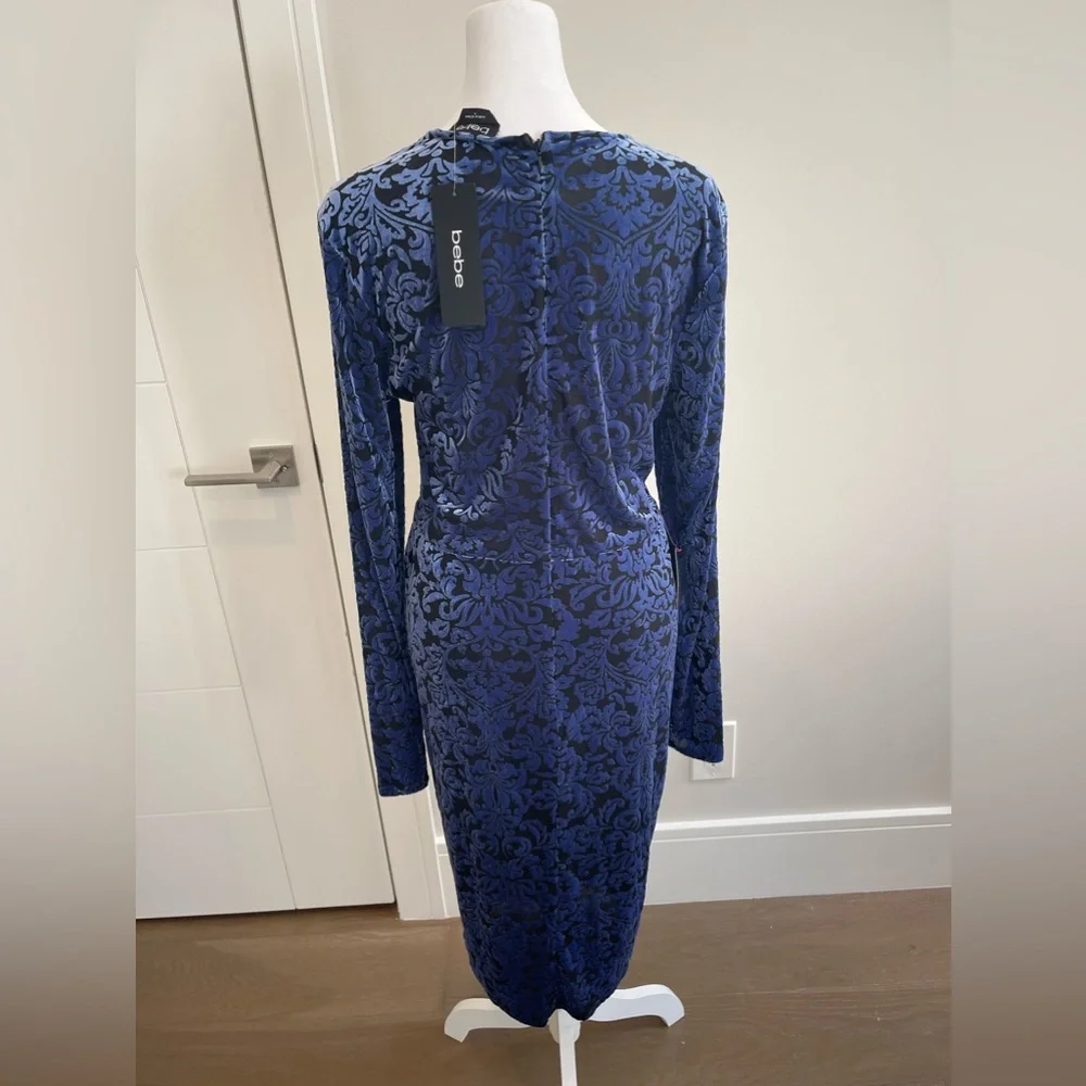 Dress - Picture 3 of 4